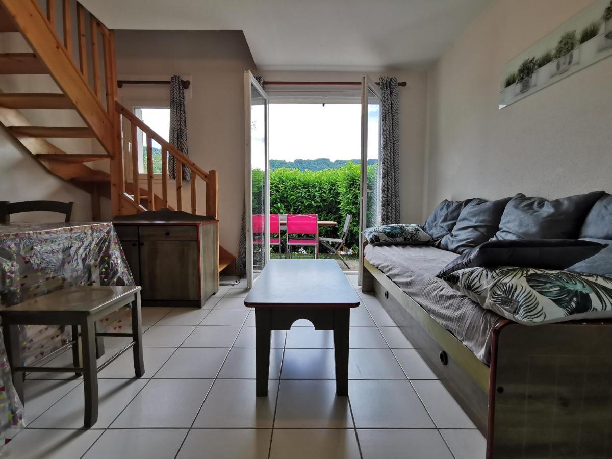 Au 11 T3 Duplex, Village Vacances, Piscines, Parking Saint-Geniez-dʼOlt 외부 사진