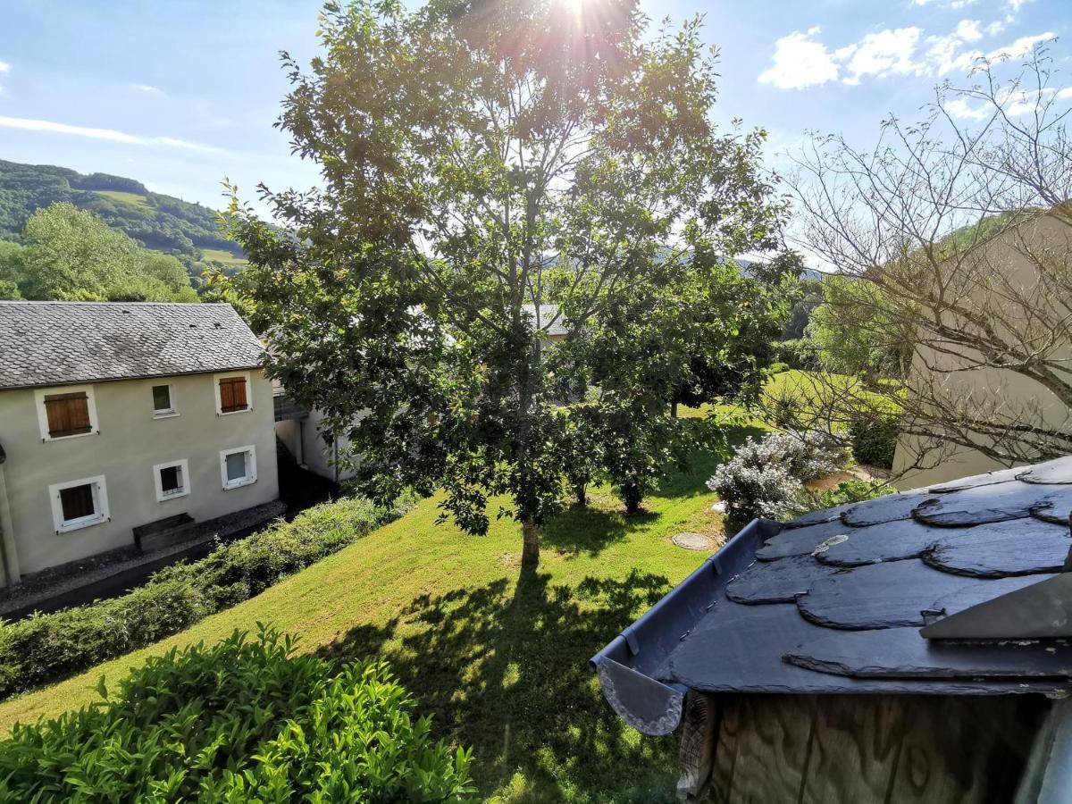 Au 11 T3 Duplex, Village Vacances, Piscines, Parking Saint-Geniez-dʼOlt 외부 사진